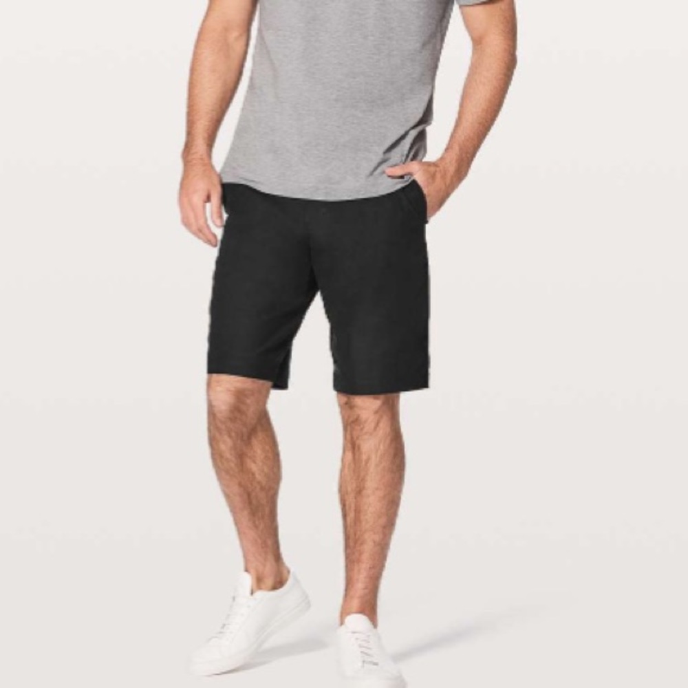 Lululemon Commission Short Relaxed *Warpstreme 11" Size 34” waist